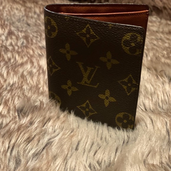 Louis Vuitton wallet - Picture 2 of 4